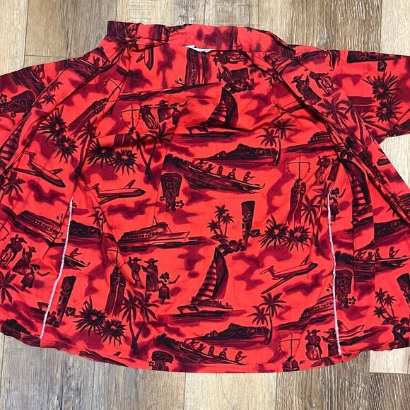 Vintage 1960s Loop Collar Hawaiian Camp Shirt L Gold Buttons Made In Hawaii Red - Picture 8 of 9